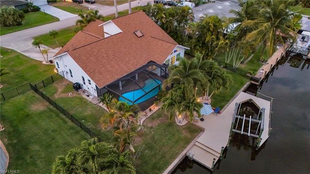 5311 Del Monte CT, Cape Coral, FL 33904