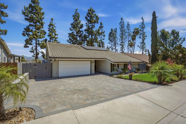 1217 Pfeifer Ln, El Cajon, CA 92020