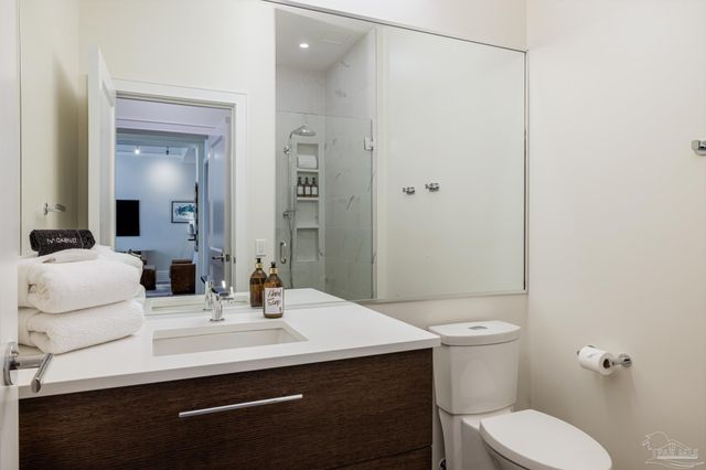 17 Palafox Pl 307, Pensacola, FL 32502