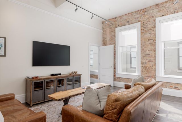 17 Palafox Pl 307, Pensacola, FL 32502