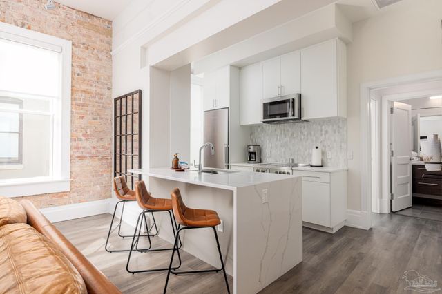 17 Palafox Pl 307, Pensacola, FL 32502