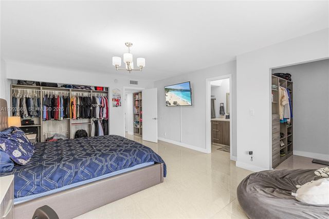 8920 Palm Tree Ln 8920, Pembroke Pines, FL 33024