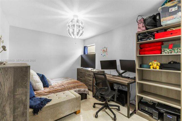 8920 Palm Tree Ln 8920, Pembroke Pines, FL 33024