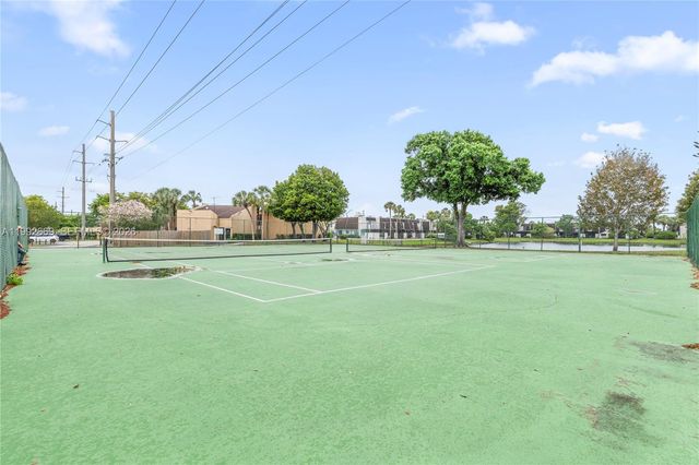 8920 Palm Tree Ln 8920, Pembroke Pines, FL 33024