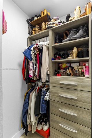 8920 Palm Tree Ln 8920, Pembroke Pines, FL 33024