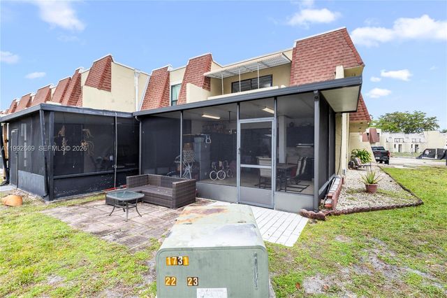 8920 Palm Tree Ln 8920, Pembroke Pines, FL 33024