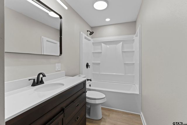 22254 County Road 4142, Lindale, TX 75771