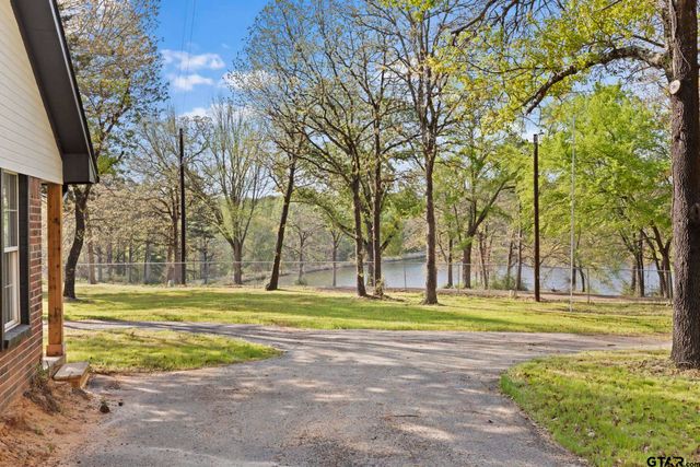 22254 County Road 4142, Lindale, TX 75771