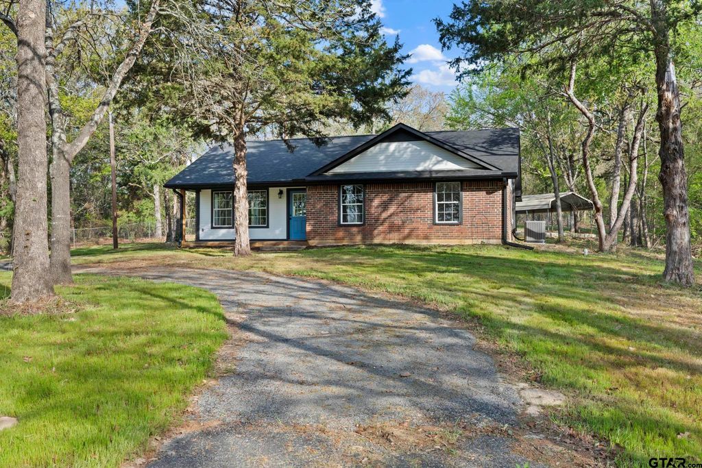 22254 County Road 4142, Lindale, TX 75771