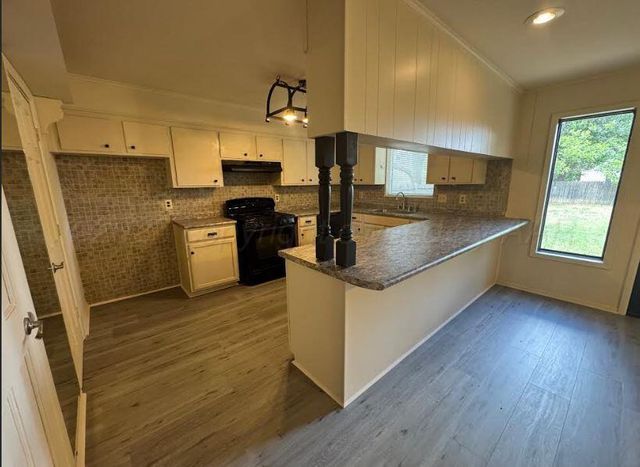 4214 SW 13TH Avenue, Amarillo, TX 79106