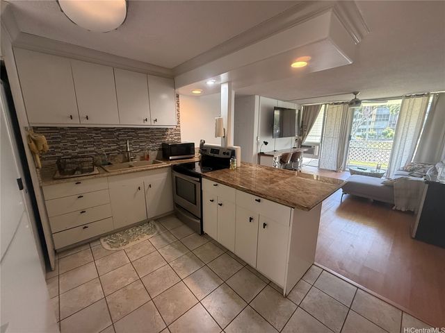 95-2047 Waikalani Place D206, Mililani, HI 96789