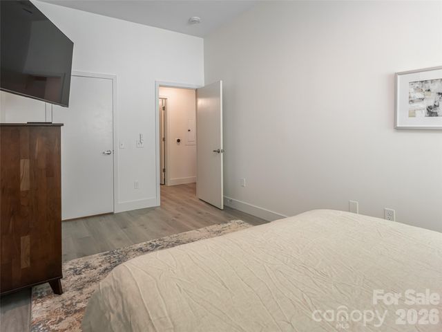 68 Craven Street 203, Asheville, NC 28806
