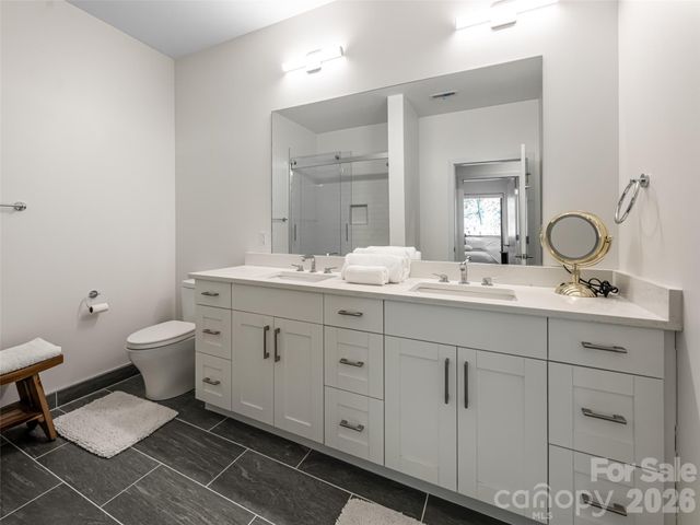 68 Craven Street 203, Asheville, NC 28806