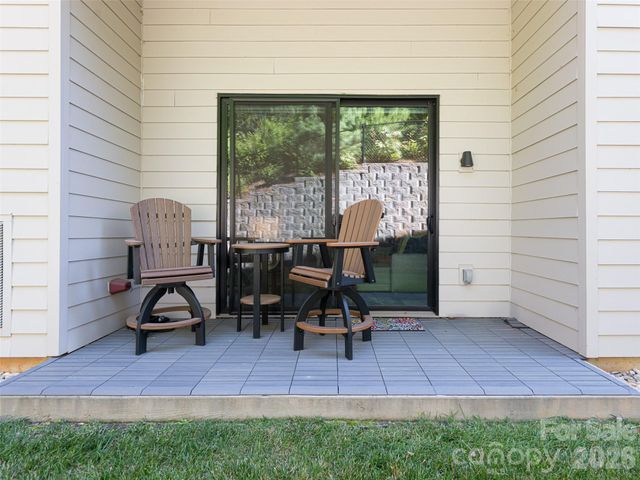 68 Craven Street 203, Asheville, NC 28806