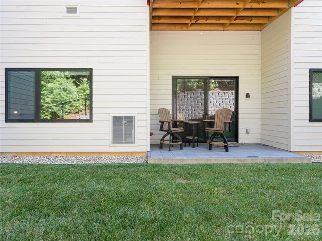 68 Craven Street 203, Asheville, NC 28806