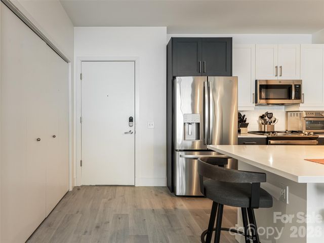 68 Craven Street 203, Asheville, NC 28806