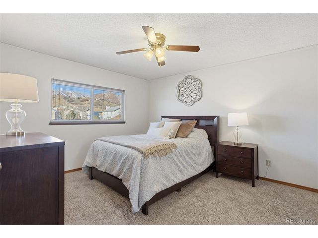 5870 Pemberton Way, Colorado Springs, CO 80919