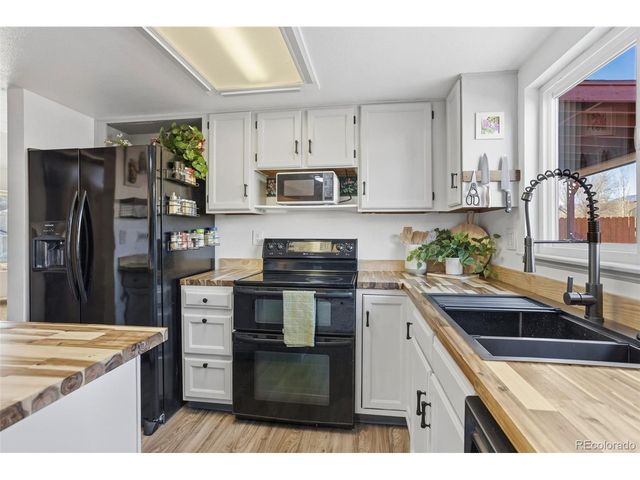 5870 Pemberton Way, Colorado Springs, CO 80919