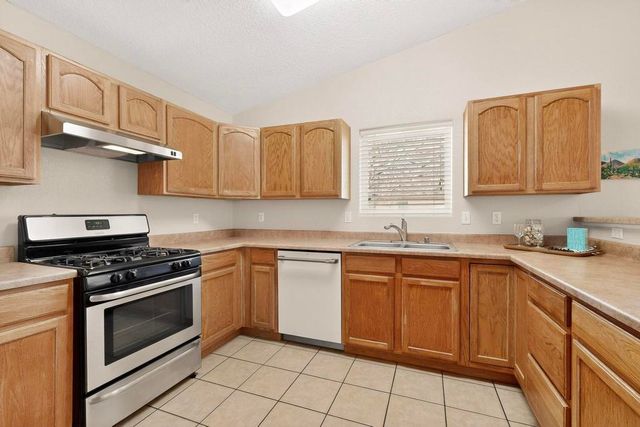 10456 Calle Mirlo NW, Albuquerque, NM 87114