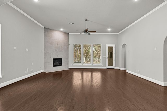 110 Lily Green Court, Conroe, TX 77304