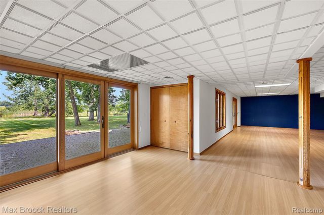 1574 Indianwood Court, Bloomfield Hills, MI 48302