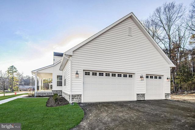 ELIANA COURT - CHESAPEAKE MODEL, Glenn Dale, MD 20769