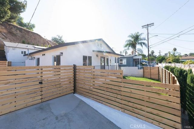 818 N Avenue 51, Los Angeles, CA 90042