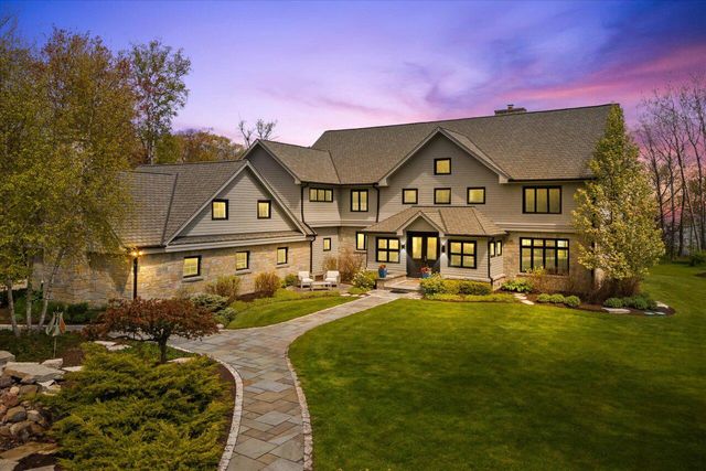 4320 High Point Beach LANE, Port Washington, WI 53074