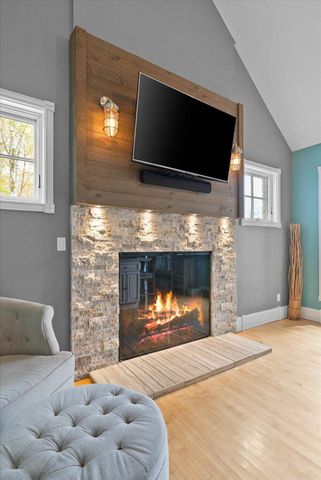 4320 High Point Beach LANE, Port Washington, WI 53074
