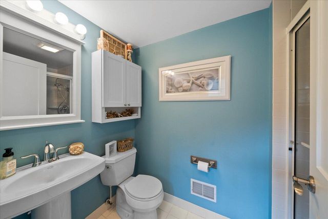4320 High Point Beach LANE, Port Washington, WI 53074