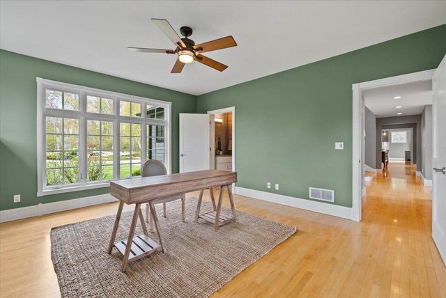 4320 High Point Beach LANE, Port Washington, WI 53074