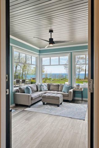 4320 High Point Beach LANE, Port Washington, WI 53074