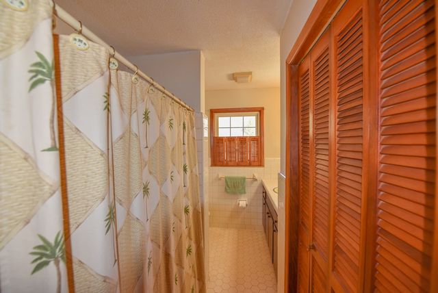 181 Noble Drive, Abbeville, SC 29620