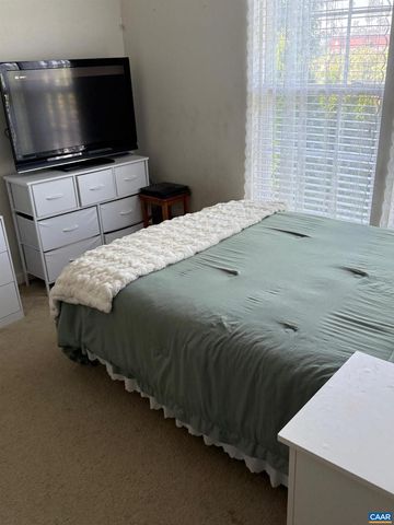 327 ROLKIN RD, Charlottesville, VA 22911