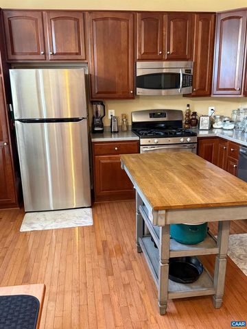 327 ROLKIN RD, Charlottesville, VA 22911