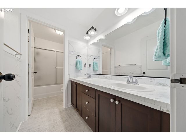 13909 Ne 102ND St, Vancouver, WA 98682
