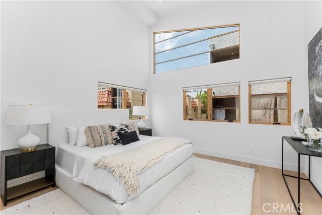 1035 N Vista Street, West Hollywood, CA 90046