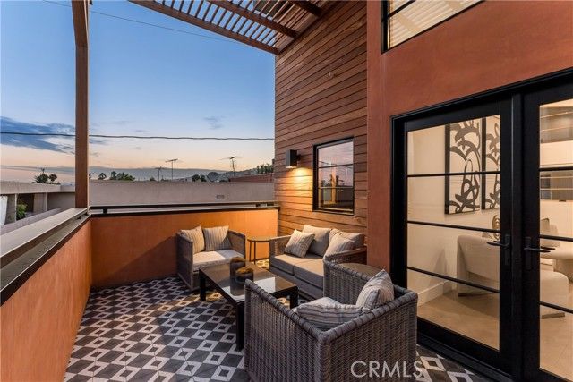 1035 N Vista Street, West Hollywood, CA 90046