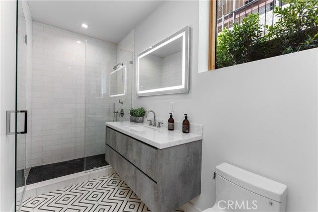 1035 N Vista Street, West Hollywood, CA 90046