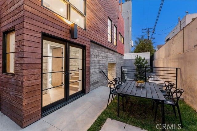 1035 N Vista Street, West Hollywood, CA 90046