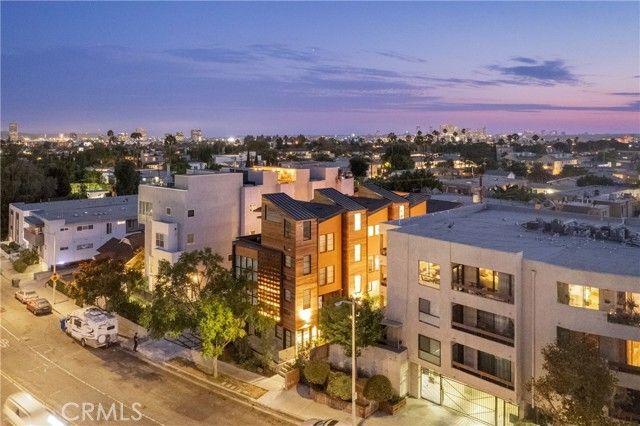 1035 N Vista Street, West Hollywood, CA 90046