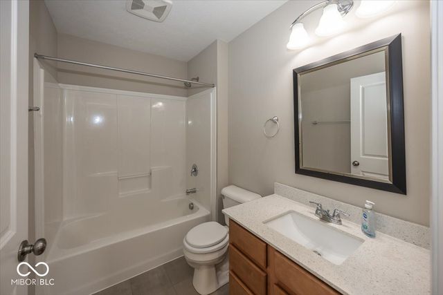 17363 Haxby Lane, Westfield, IN 46074