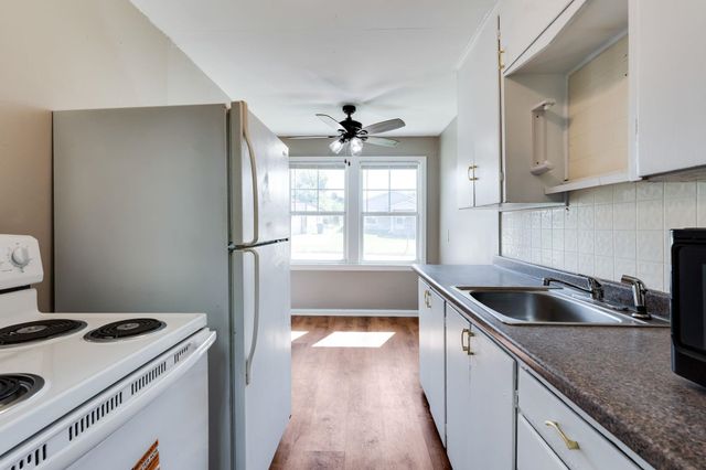 1309 N Lorraine Ave, Wichita, KS 67214