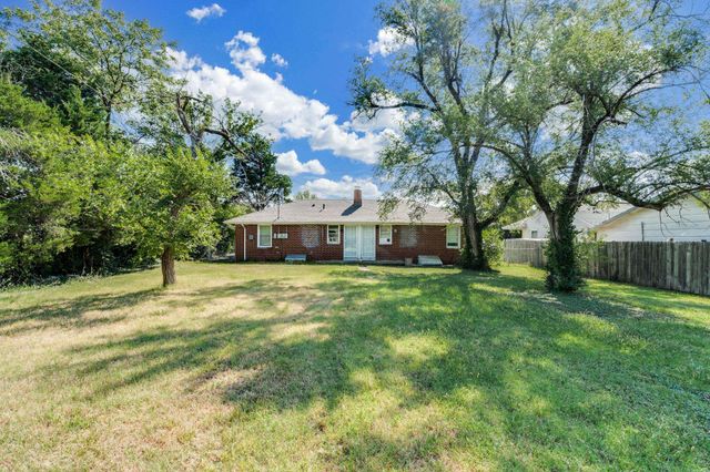1309 N Lorraine Ave, Wichita, KS 67214