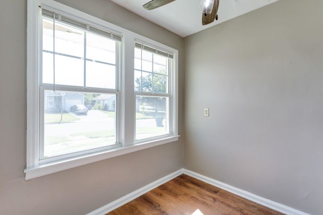 1309 N Lorraine Ave, Wichita, KS 67214