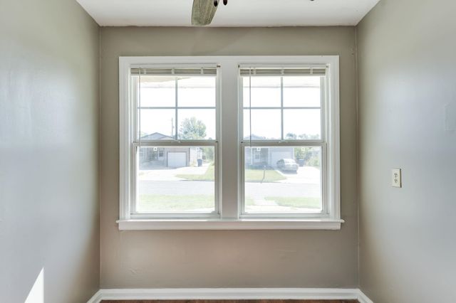 1309 N Lorraine Ave, Wichita, KS 67214