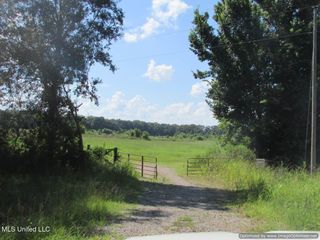 Hwy 43 East, Canton, MS 39046