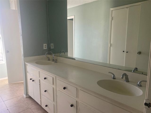 501 Towne House Lane, Richardson, TX 75081