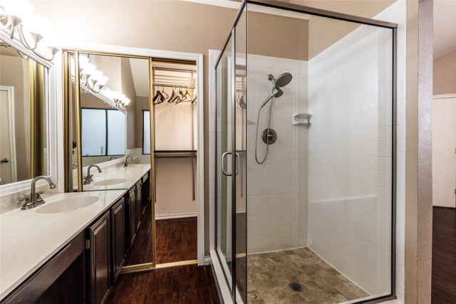 561 Dove Creek Circle, Grapevine, TX 76051