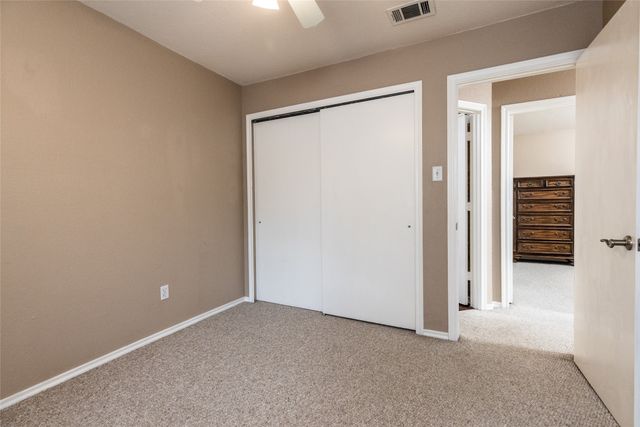 561 Dove Creek Circle, Grapevine, TX 76051